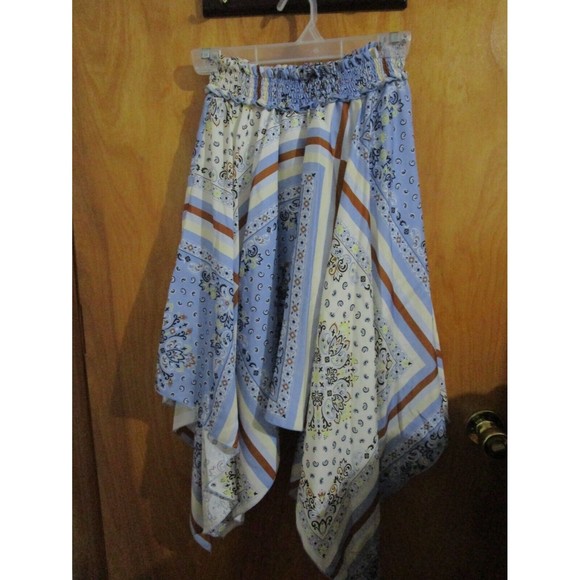 ITALIAN T-LOVE GIRL SZ 10 BEAUTIFUL PRINT BOHEMIAN UNEVEN HANDKERCHIEF HEM SKIRT - Picture 1 of 8